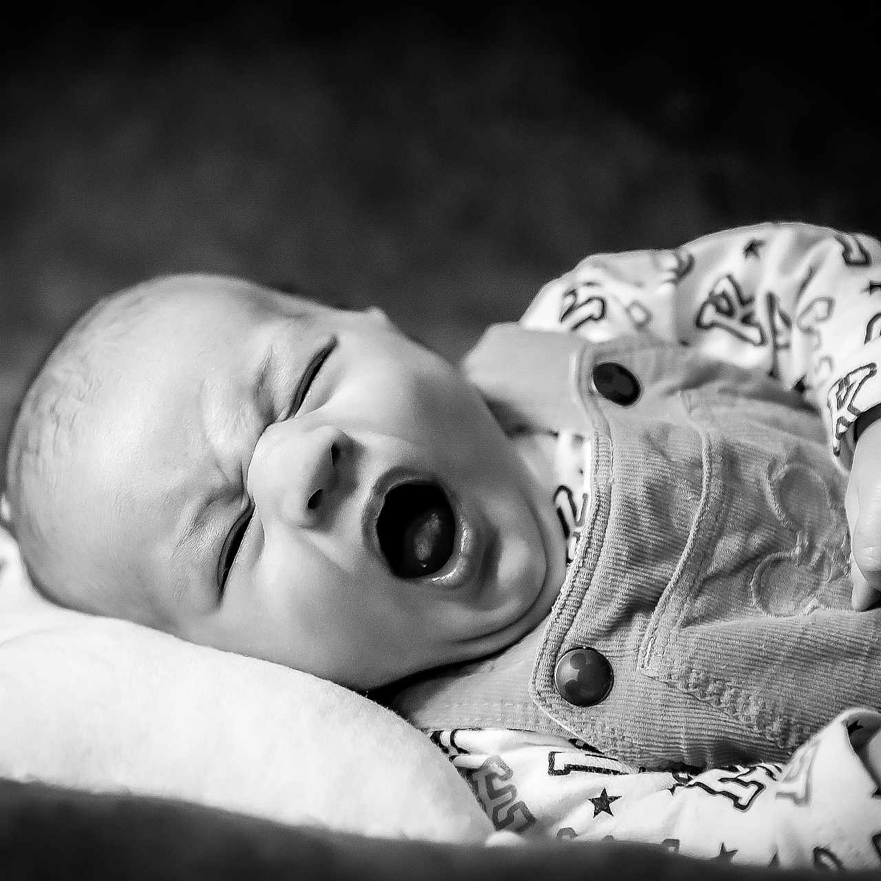 Gabin participe au concours pour gagner de l'argent avec cette photo : baby, babylaughing, bodypart, crying, face, finger, hand, happy, head, laughing, newborn, person, photography, portrait, sad, yawning
