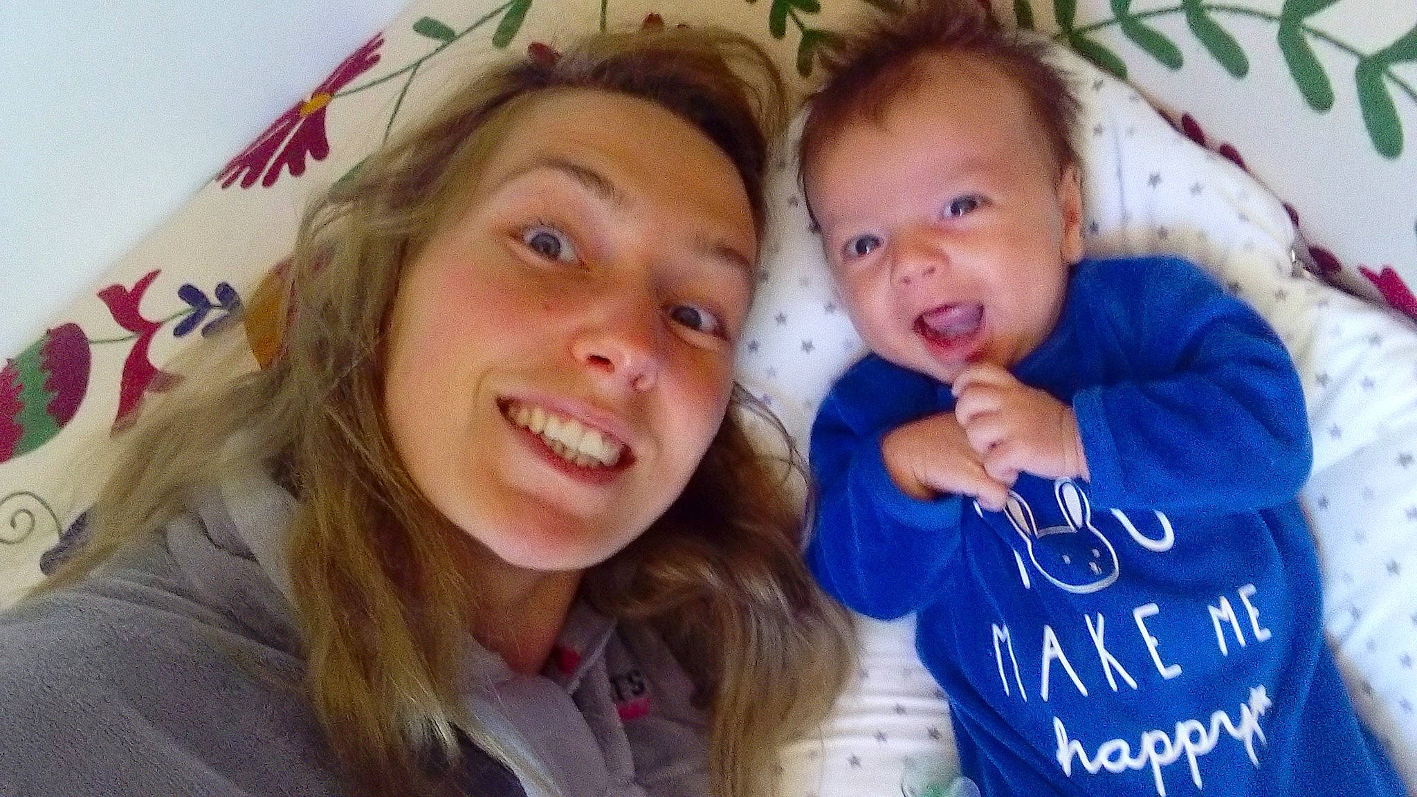 Milio a rejoint le concours — aidez-le/la à gagner de superbes lots ! cheek, child, daughter, fun, happy, joy, nose, people, person, photography, selfie, sibling, smile, toddler