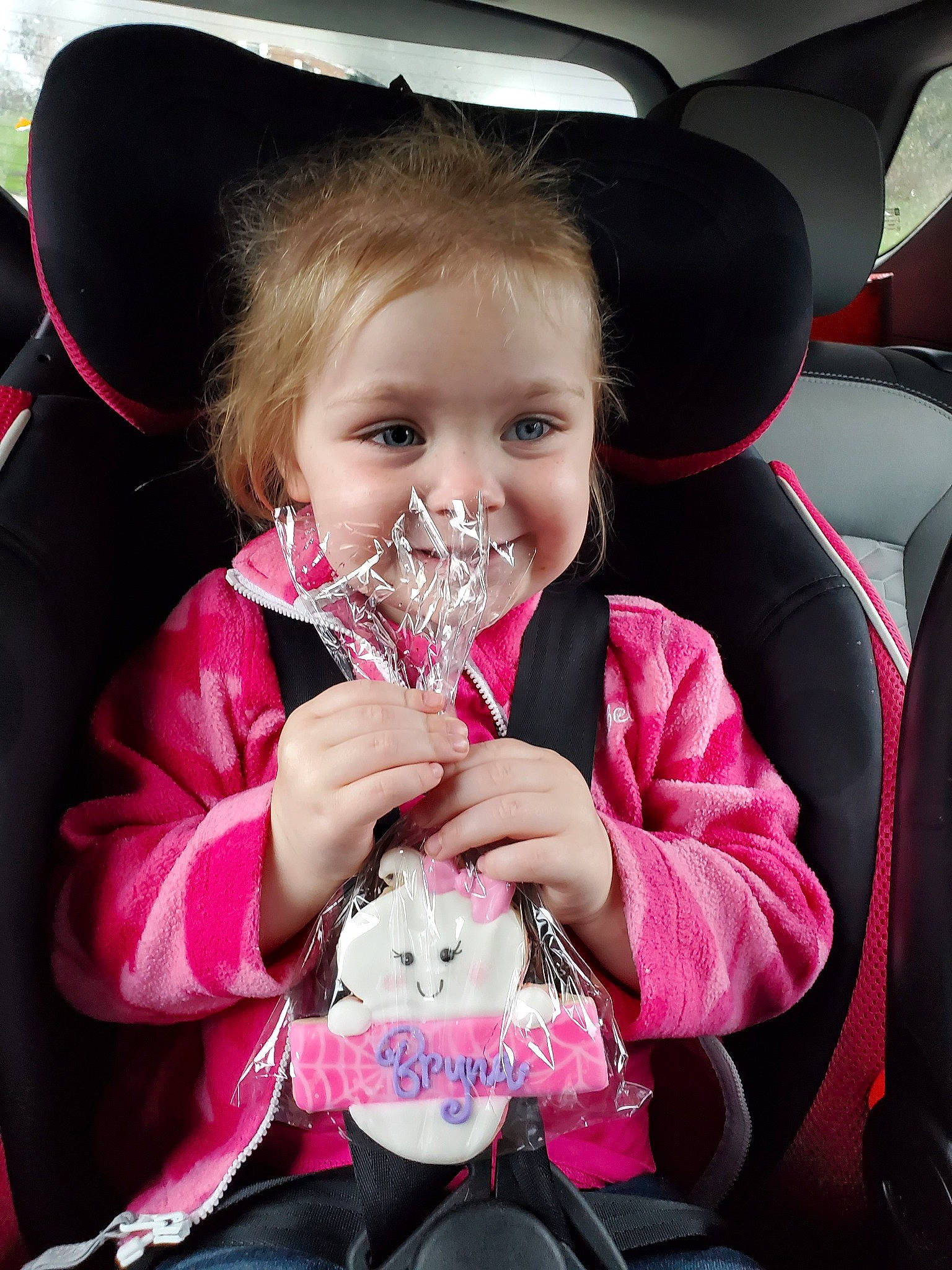 Bryna joined the competition — help win amazing prizes! car_seat, child, fun, glass, happy, joy, lip, person, pink, sitting, skin, smile, toddler