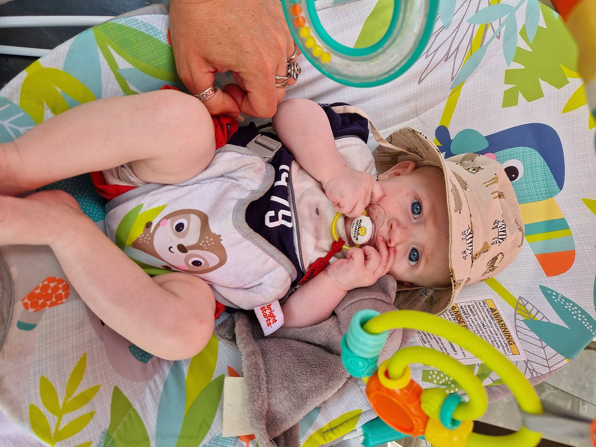 Nyno participe au concours pour gagner de l'argent avec cette photo : art, baby, baby_products, baby_toddler_clothing, baby_toys, cheek, child, facial_expression, fun, happy, headwear, pattern, person, play, product, room, skin, stuffed_toy, textile, thigh