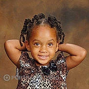 Jalayah is registered to the contest to win money with this photo: