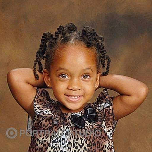 Jalayah is registered to the contest to win money with this photo: