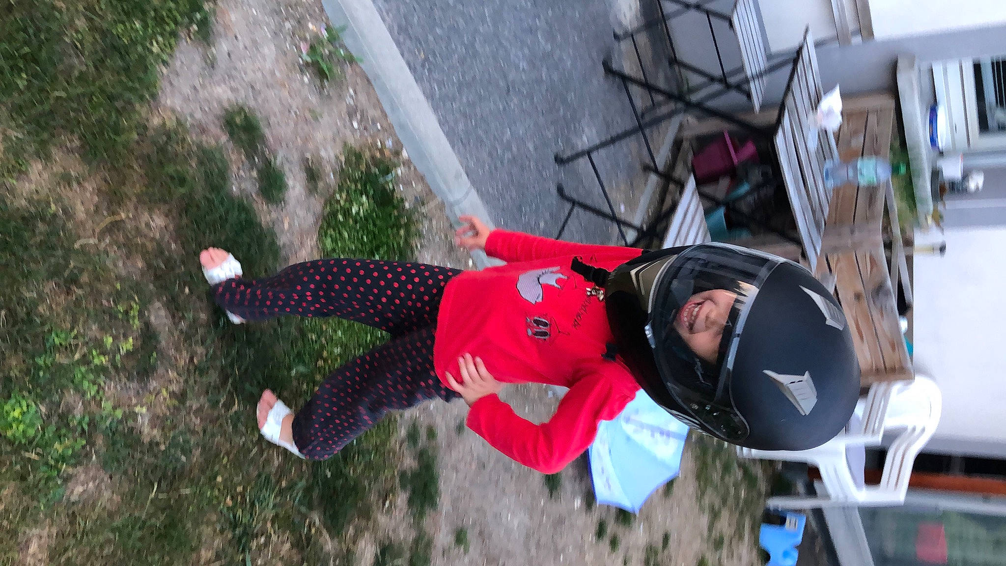 Léna a rejoint le concours — aidez-le/la à gagner de superbes lots ! headwear, person