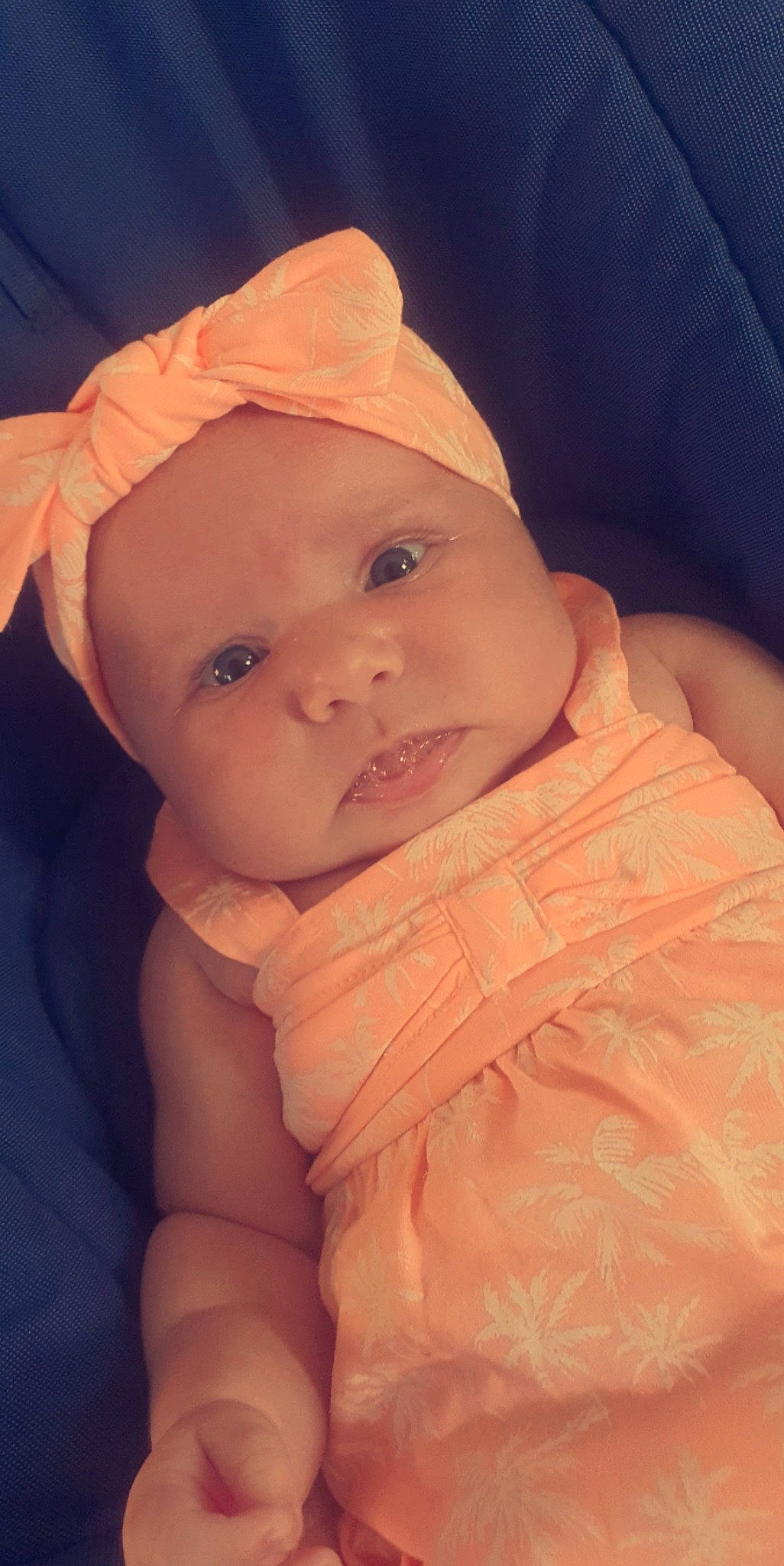 Mathilde a rejoint le concours — aidez-le/la à gagner de superbes lots ! baby, cap, cheek, chin, comfort, ear, eye, eyebrow, finger, hand, head, headgear, headwear, human_body, iris, lip, mouth, nose, person, pink