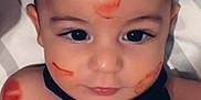 Hratch Shahinyan a rejoint le concours — aidez-le/la à gagner de superbes lots ! baby, face, bow_tie, lipstick_marks, cheeks, forehead, shoulder, skin, cute, portrait, child, infant, closeup, black_bow_tie, expression, looking_at_camera, adorable, human, head, playful