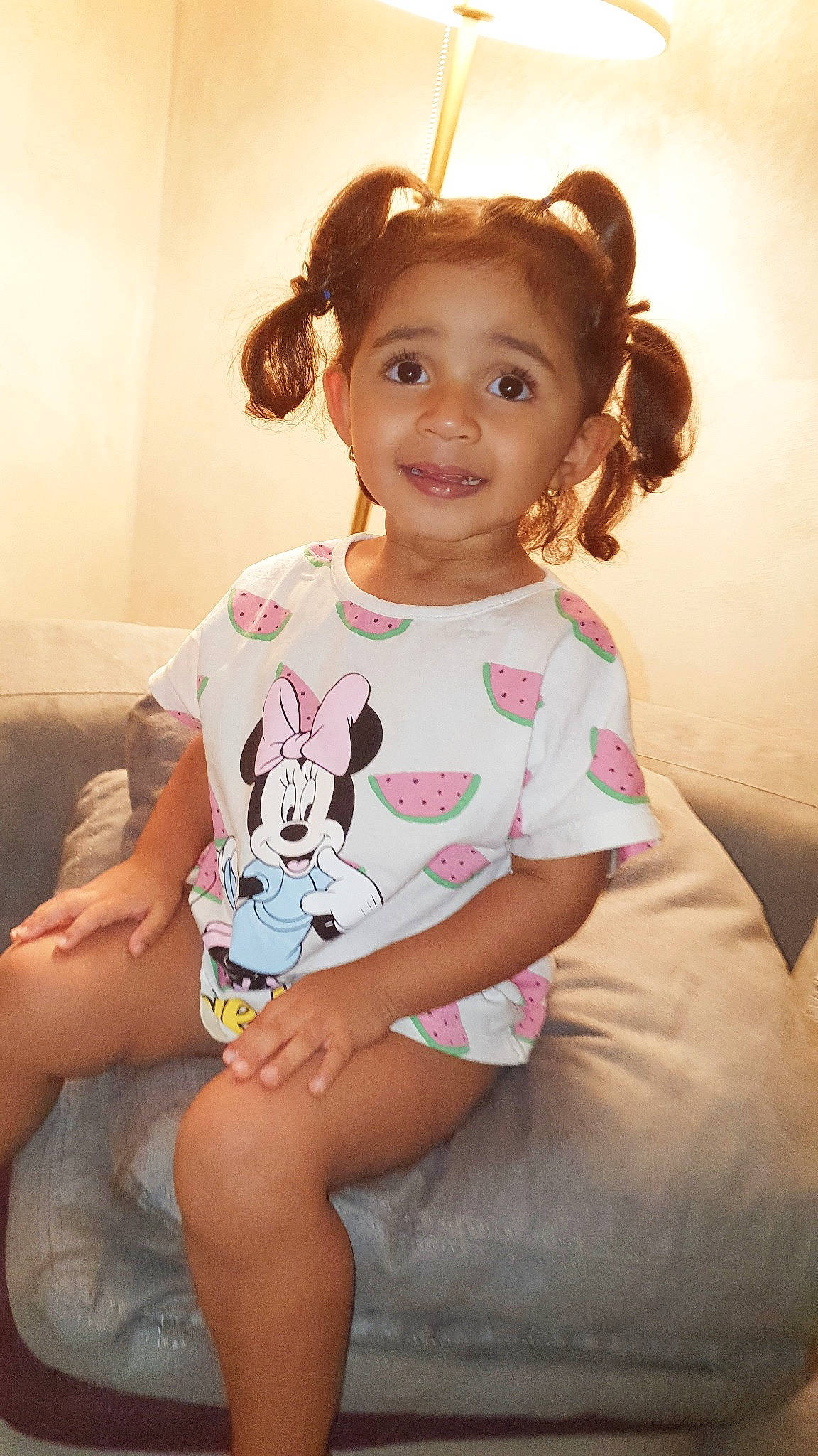 Rosa participe au concours pour gagner de l'argent avec cette photo : arm, baby_toddler_clothing, cheek, eye, eyelash, hand, happy, human_body, iris, joint, joy, lip, mouth, neck, nose, person, pink, shoulder, skin, sleeve