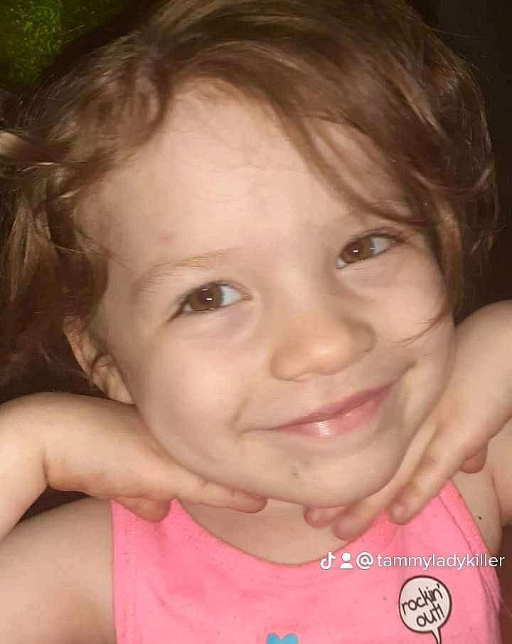 Elizabeth joined the competition — help win amazing prizes! cheek, chin, clothing, eye, eyebrow, eyelash, face, facial_expression, forehead, hair, hairstyle, head, human, joy, lip, mouth, nose, organ, person, skin