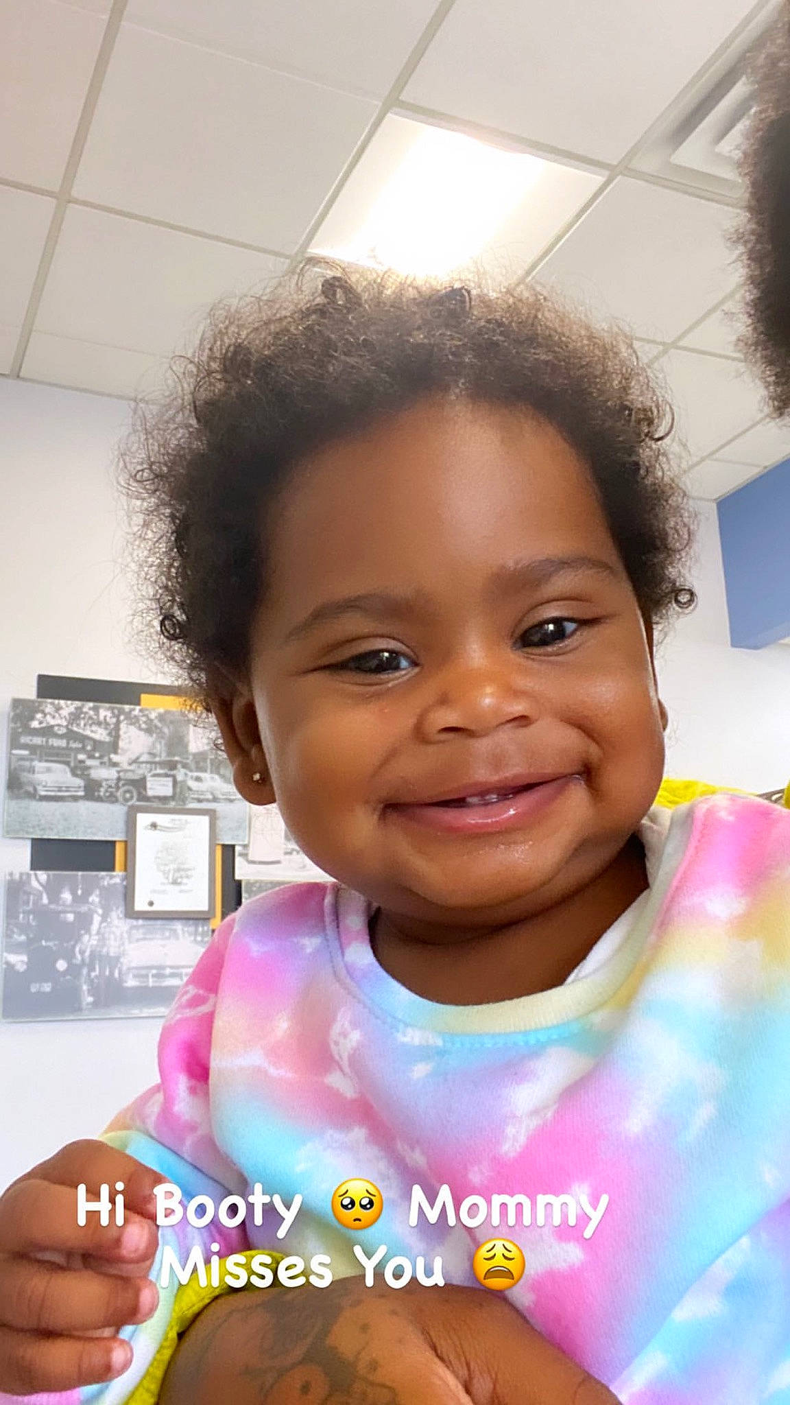 Zoella joined the competition — help win amazing prizes! adaptation, beauty, cheek, cool, eyebrow, eyelash, forehead, fun, gesture, hairstyle, happy, iris, joy, leisure, lip, nose, person, pink, selfie, skin