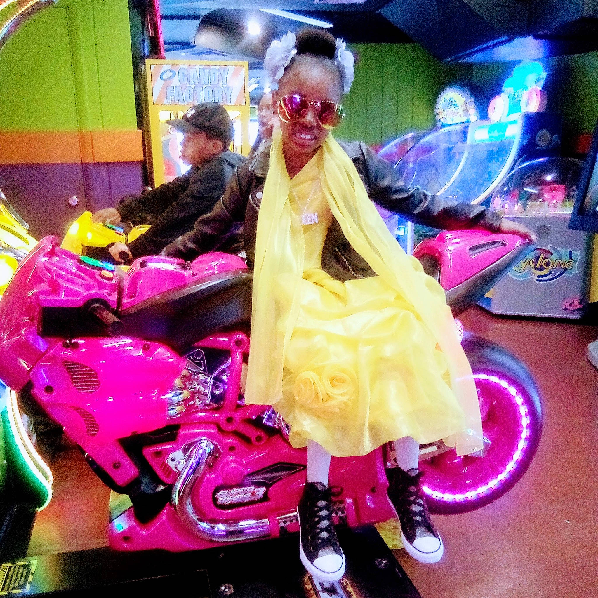 Promyse joined the competition — help win amazing prizes! automotive_design, automotive_exterior, automotive_lighting, automotive_tire, automotive_wheel_system, bag, bumper, entertainment, event, eyewear, fun, joy, luggage_and_bags, magenta, motor_vehicle, person, pink, purple, sunglasses, tire