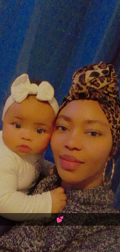 Nalyah participe au concours pour gagner de l'argent avec cette photo : art, cap, cheek, chin, ear, eye, eyebrow, eyelash, forehead, gesture, hair_accessory, happy, headgear, headpiece, headwear, iris, joy, knit_cap, lip, makeover