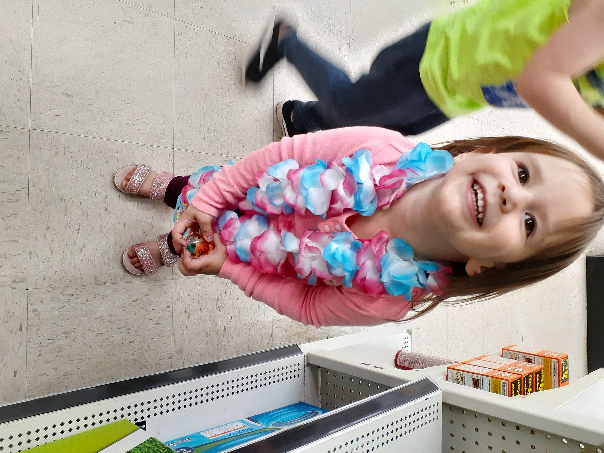 Ivory is registered to the contest to win money with this photo: child, joy, person, toddler