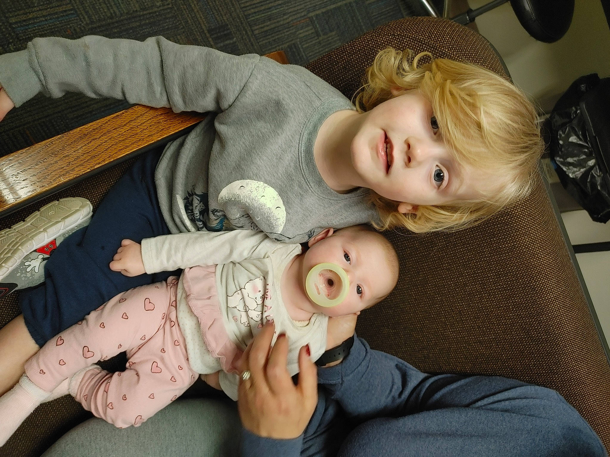 Oliver is registered to the contest to win money with this photo: baby, baby_products, baby_toddler_clothing, baby_toys, car_seat, cheek, child, comfort, eye, fun, hairstyle, mouth, person, room, sitting, skin, smile, stuffed_toy, toddler, toy