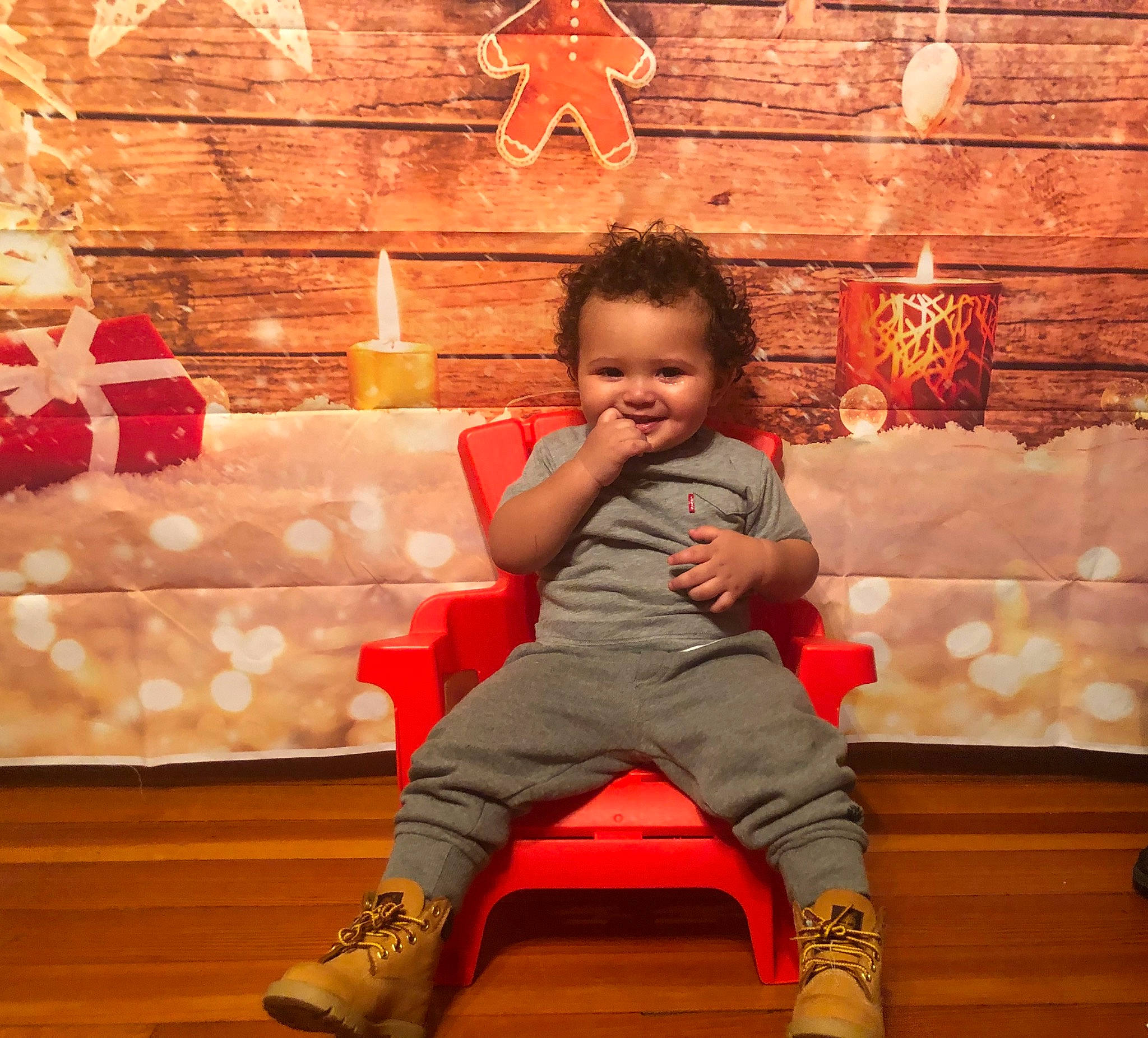 De Rozan Colon is registered to the contest to win money with this photo: child, joy, person, toddler