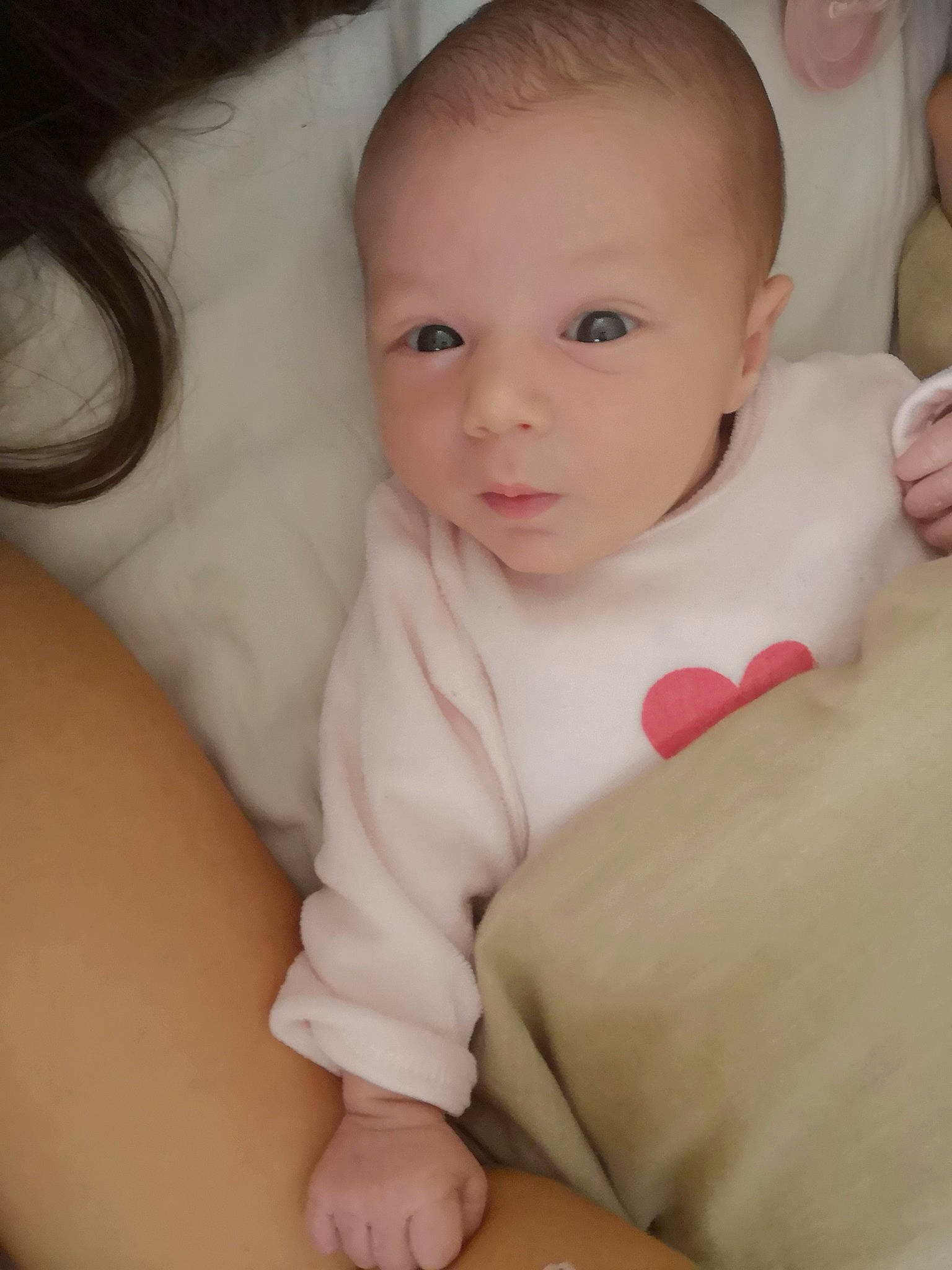 Andora participe au concours pour gagner de l'argent avec cette photo : cheek, child, finger, girl, hand, infant, lip, nose, person, product, skin, toddler