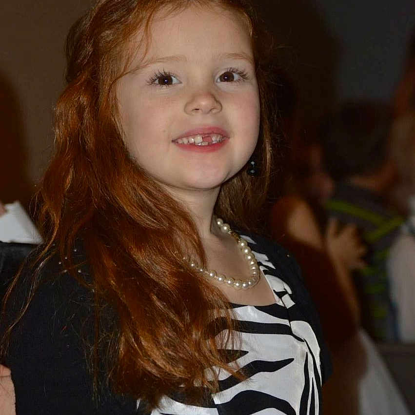 Lyla is registered to the contest to win money with this photo: