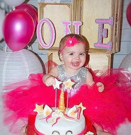 Kaely participe au concours pour gagner de l'argent avec cette photo : ballet_tutu, birthday, birthday_cake, buttercream, cake, cake_decorating, costume, fondant, fun, icing, joy, magenta, party, pasteles, person, pink, product, smile, sugar_paste, toddler