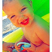 Meson participe au concours pour gagner de l'argent avec cette photo :
