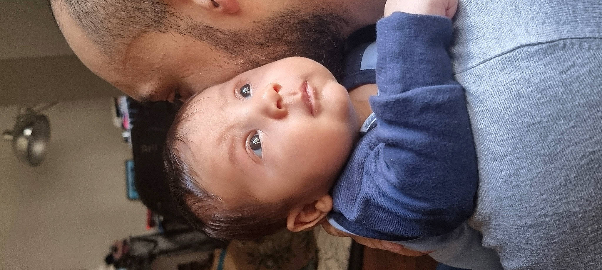 Younis participe au concours pour gagner de l'argent avec cette photo : baby, cheek, chin, ear, eyebrow, eyelash, facial_expression, flash_photography, forehead, gesture, happy, human_body, iris, lip, mouth, neck, nose, person, plant, skin