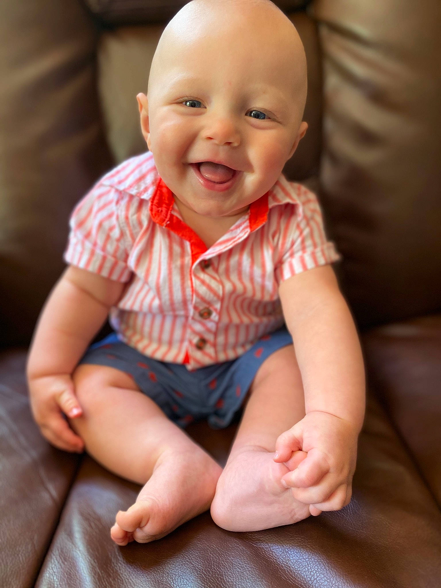 Issac is registered to the contest to win money with this photo: baby, baby_laughing, baby_toddler_clothing, beauty, cheek, child, child_model, chin, face, facial_expression, hand, head, joy, leg, person, photography, pink, portrait_photography, sitting, skin