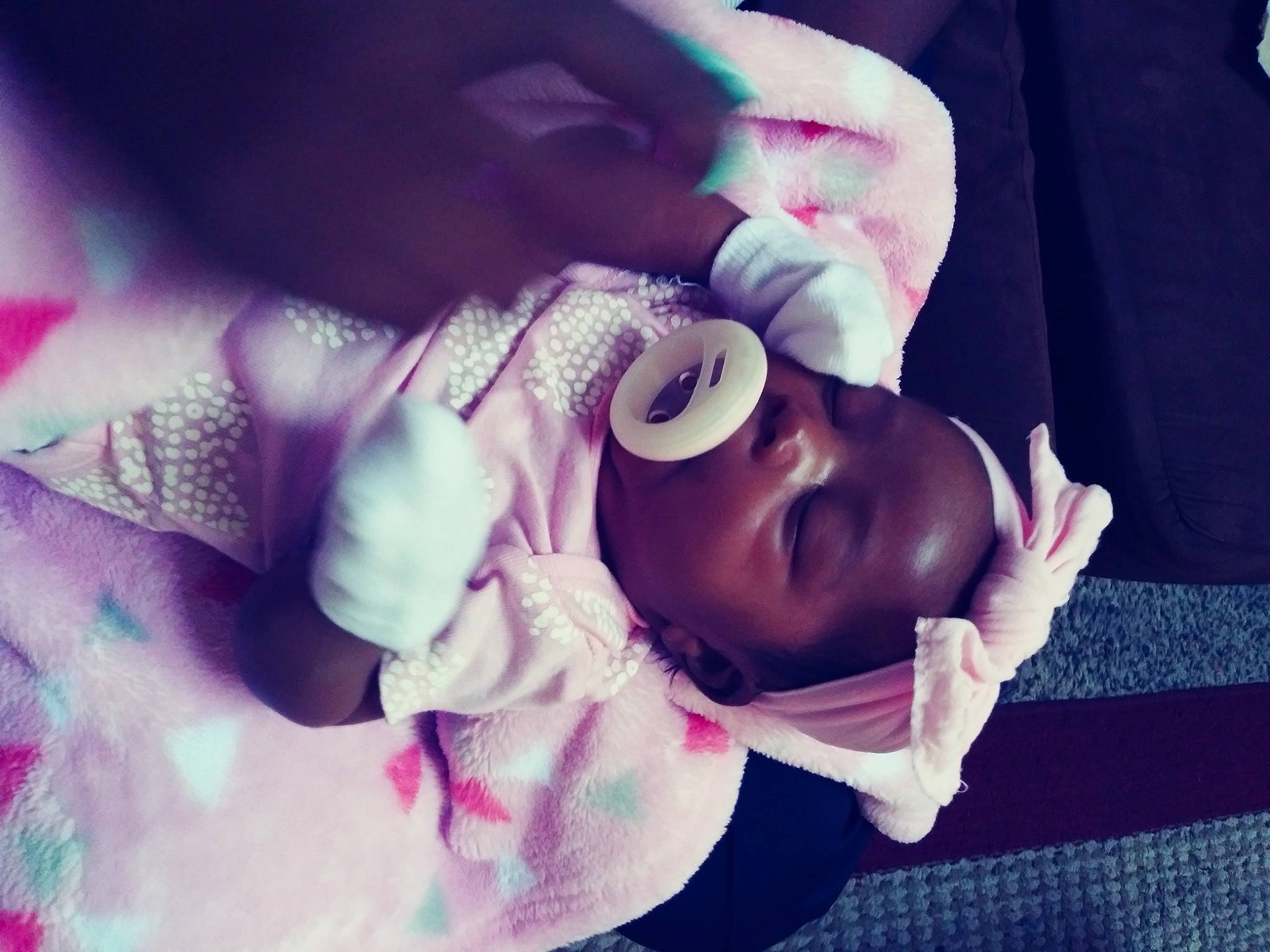 Journi is registered to the contest to win money with this photo: baby, beauty, cheek, child, cloud, cool, eye, hand, head, lip, mouth, nose, person, photography, pink, purple, selfie, skin, sky, smile