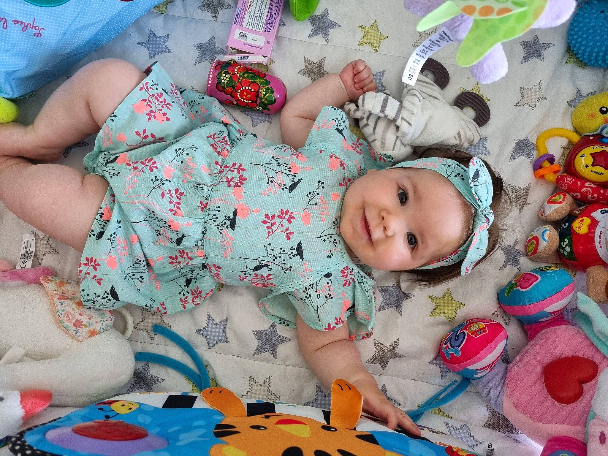 Maélya a rejoint le concours — aidez-le/la à gagner de superbes lots ! art, baby, baby_products, baby_toddler_clothing, baby_toys, cheek, child, event, happy, headwear, joy, linens, pattern, person, pink, play, product, room, skin, smile