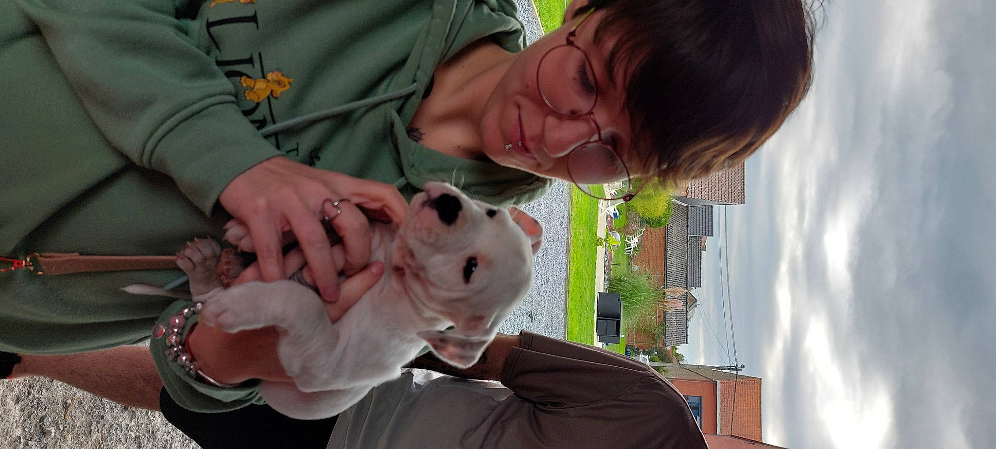 Kiara a rejoint le concours — aidez-le/la à gagner de superbes lots ! canidae, carnivore, child, companion_dog, dog, dog_breed, ear, event, fawn, fun, fur, gesture, happy, jaw, nose, plush, snout, sporting_group, toy, window