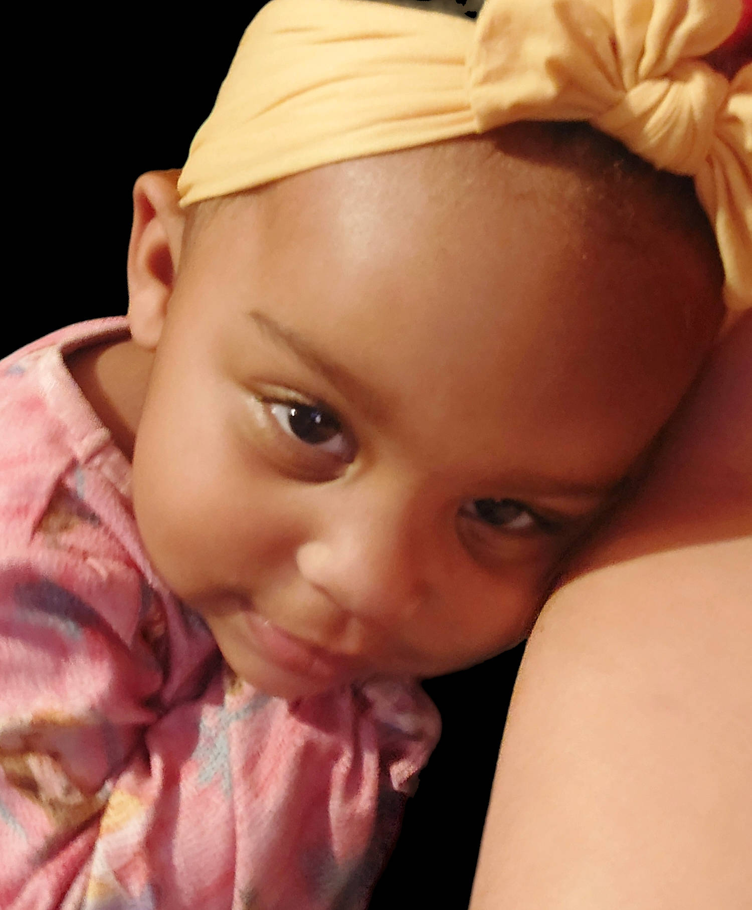 Leonna is registered to the contest to win money with this photo: cheek, chin, ear, eye, eyebrow, eyelash, forehead, hair, hairstyle, hand, happy, head, human_body, iris, lip, mammal, mouth, neck, nose, person