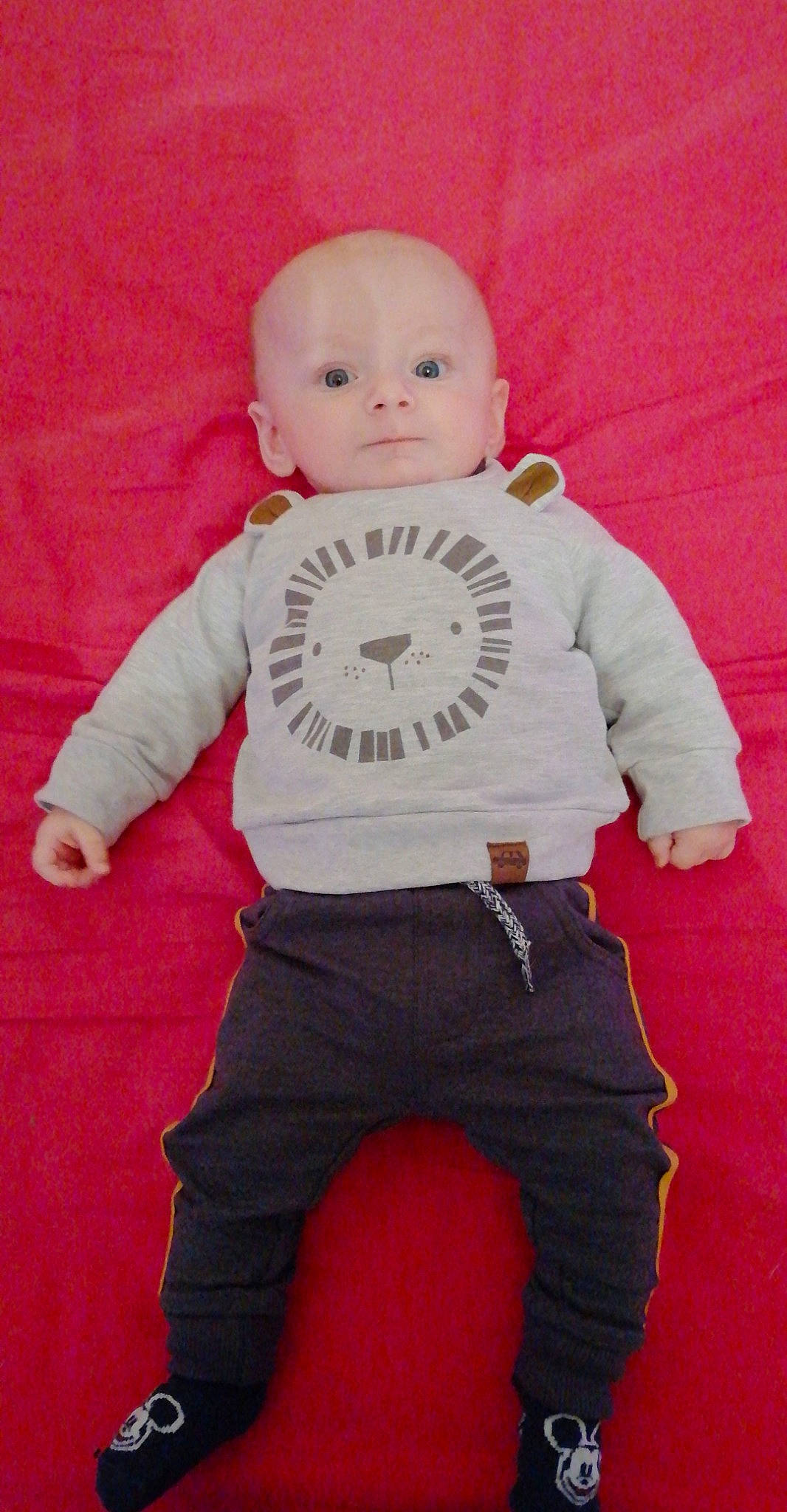 Lyssandro a rejoint le concours — aidez-le/la à gagner de superbes lots ! baby, child, person, toddler