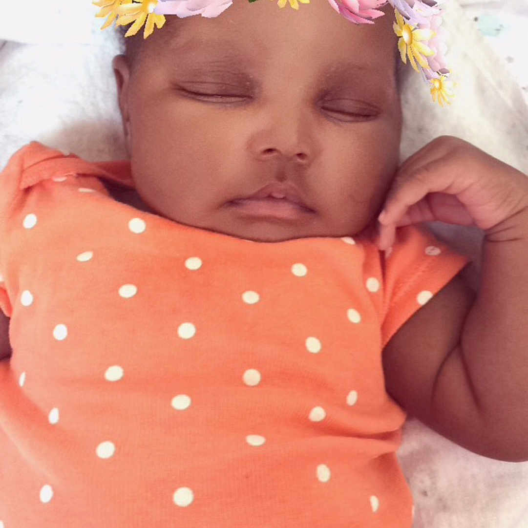 Nahla is registered to the contest to win money with this photo: beauty, cheek, child, finger, girl, hair_accessory, hand, happiness, headband, infant, lip, petal, pink, product, skin, toddler