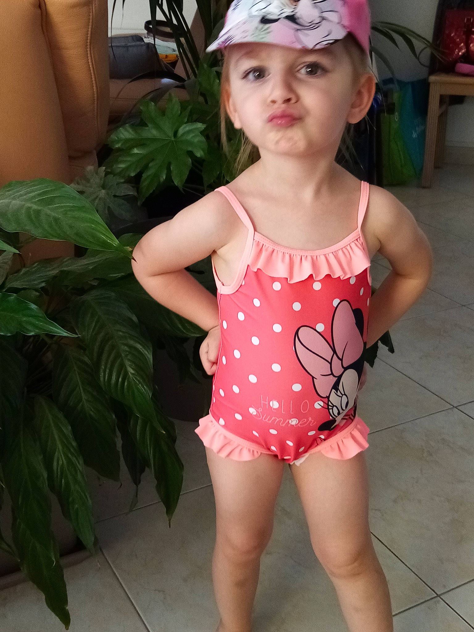 Victoria participe au concours pour gagner de l'argent avec cette photo : baby_toddler_clothing, child, child_model, clothing, costume, design, headgear, headwear, leotard, maillot, one_piece_swimsuit, pattern, person, pink, polka_dot, sportswear, swimwear, toddler