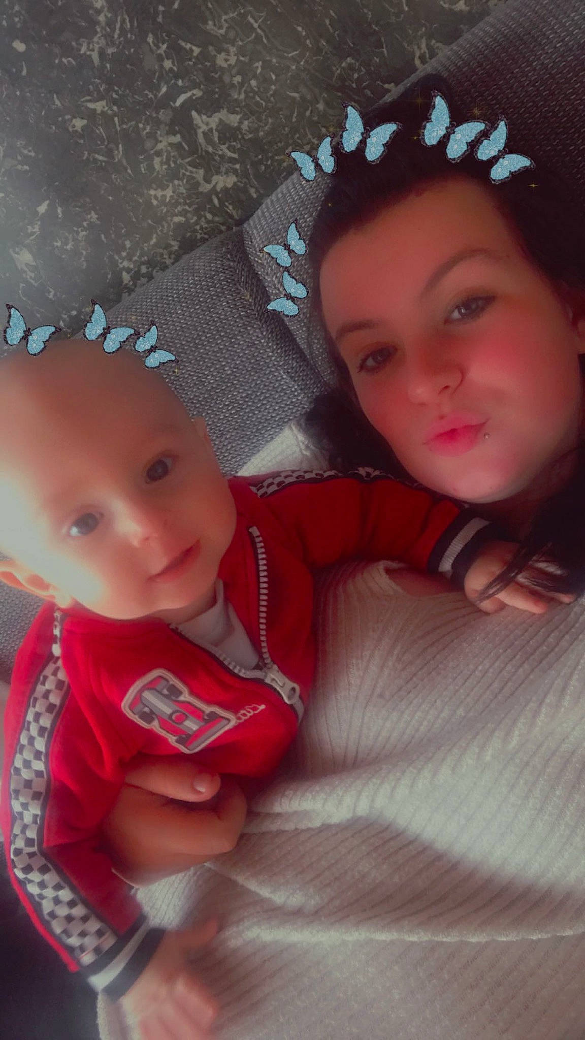 Mayron participe au concours pour gagner de l'argent avec cette photo : baby, baby_toddler_clothing, cap, cheek, child, chin, cool, face, facial_expression, fun, happy, headgear, iris, knit_cap, lip, nose, person, pink, skin, toddler