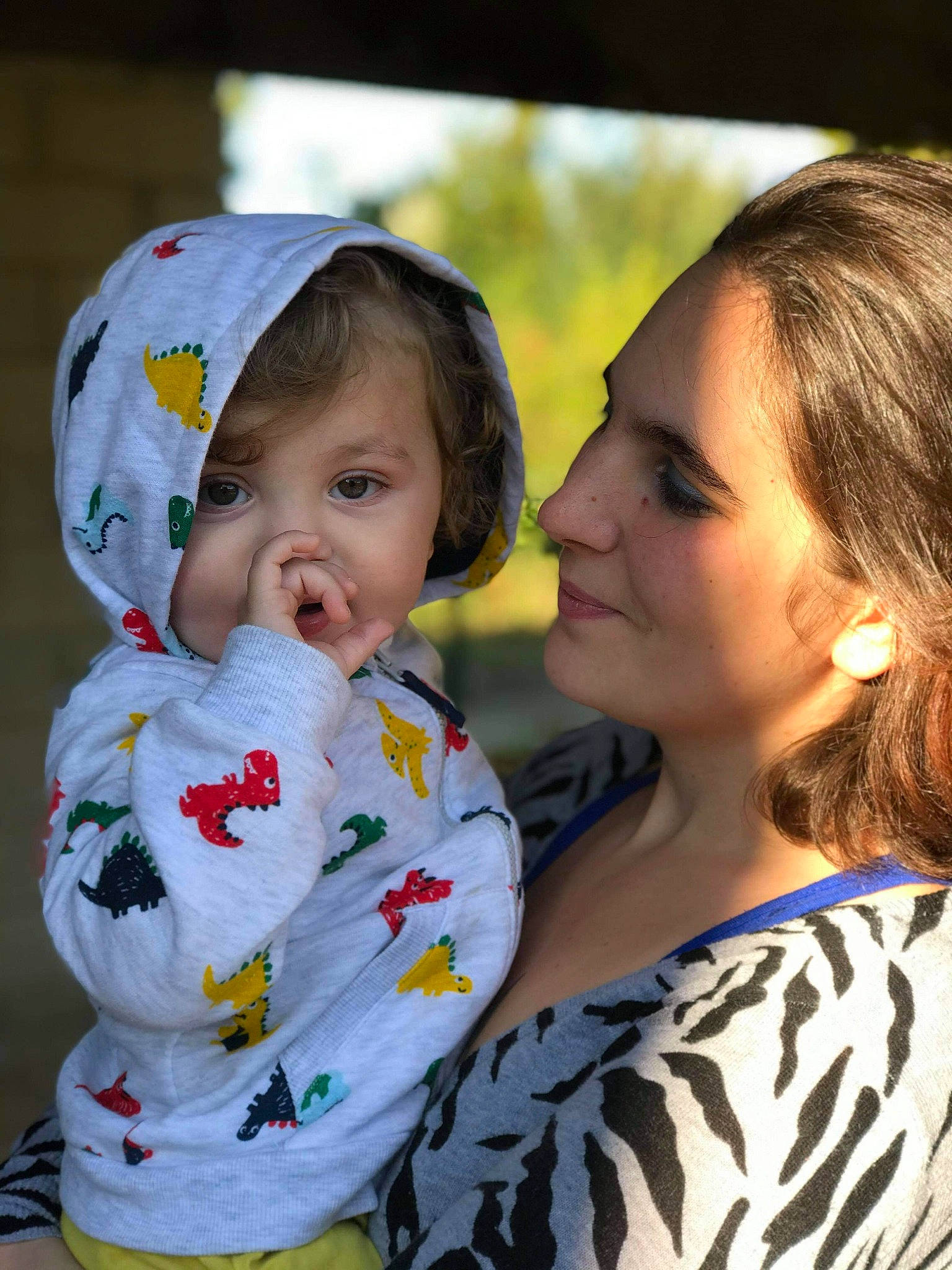 Thomy a rejoint le concours — aidez-le/la à gagner de superbes lots ! baby, cheek, child, eye, happy, interaction, joy, people, person, sibling, skin, smile, toddler, yellow