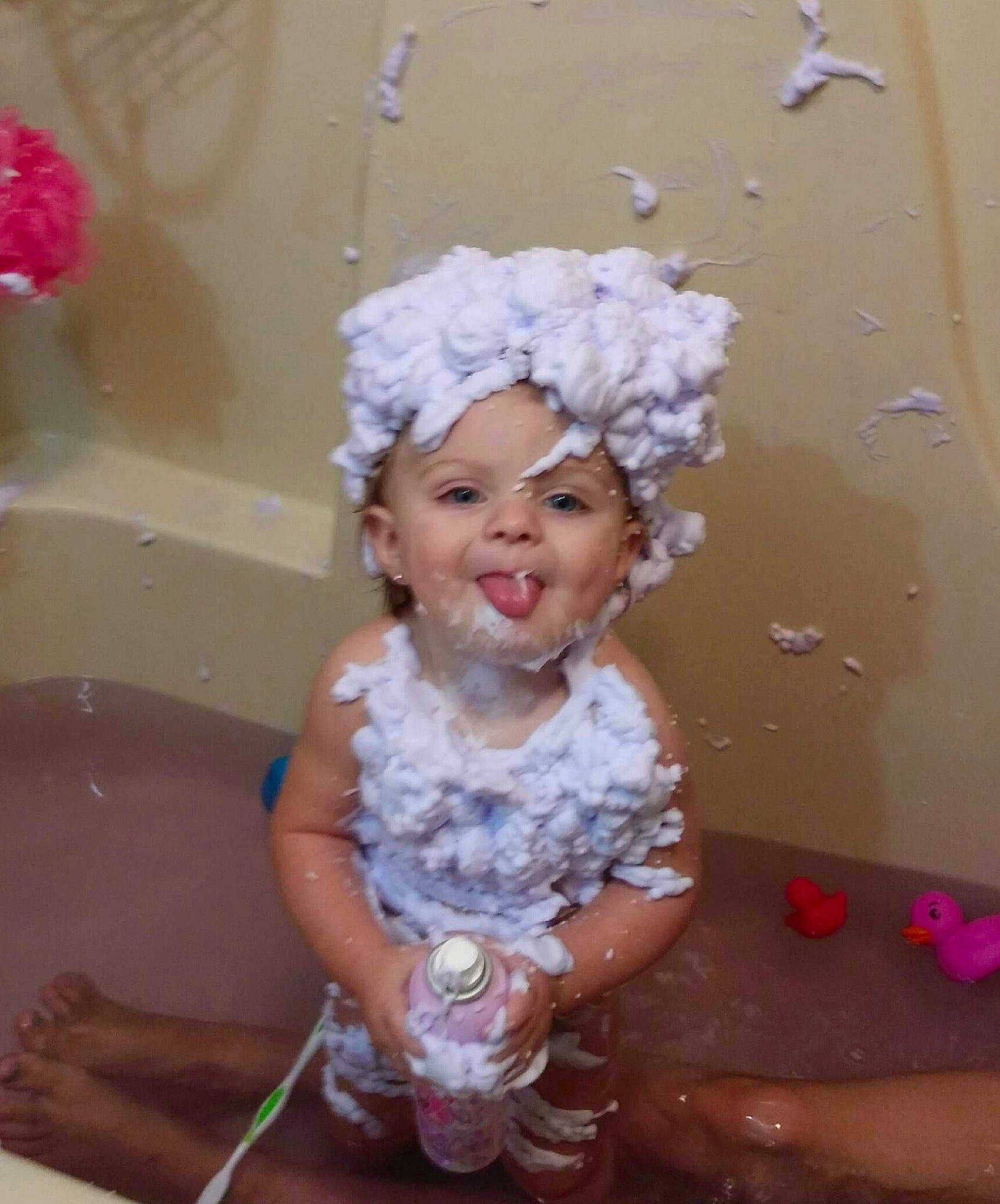 Serinity is registered to the contest to win money with this photo: child, fashion_accessory, hair_accessory, happy, headgear, headpiece, person, pink, smile, toddler