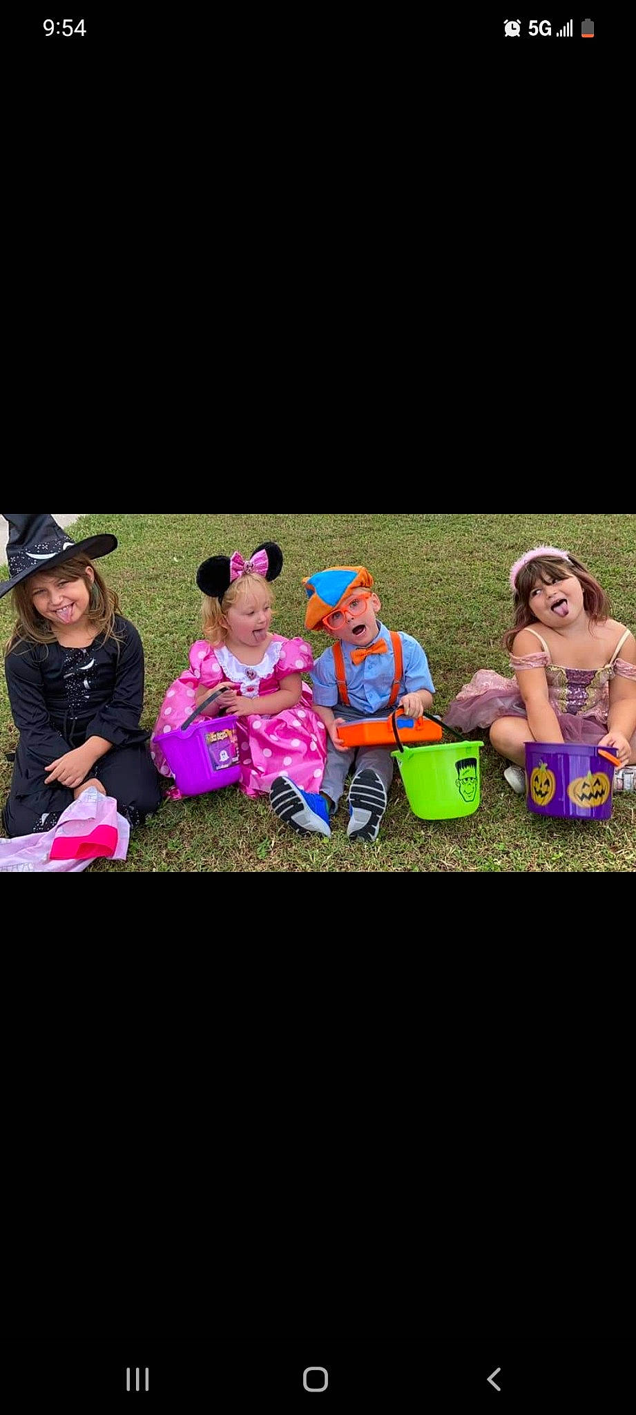 Kendall is registered to the contest to win money with this photo: baseball_cap, brassiere, cap, child, event, eyewear, fun, grass, happy, hat, headwear, joy, landscape, leisure, magenta, people_in_nature, person, personal_protective_equipment, recreation, soil