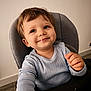 Raphael participe au concours pour gagner de l'argent avec cette photo : toddler, child, smile, high_chair, blue_shirt, face, happy, indoor, cute, messy, crumb, person, portrait, baby, young_child, light_skin, short_hair, sitting, casual_clothing, home