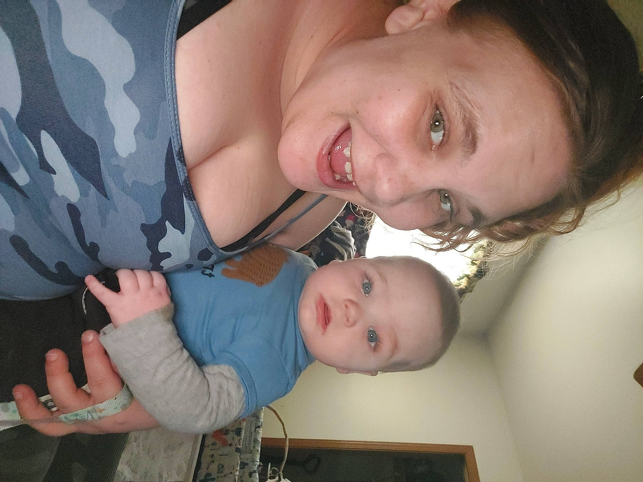 Elvis is registered to the contest to win money with this photo: baby, cheek, child, comfort, eyelash, face, finger, flash_photography, fun, gesture, hand, happy, human_body, iris, joy, lip, mouth, nose, person, skin