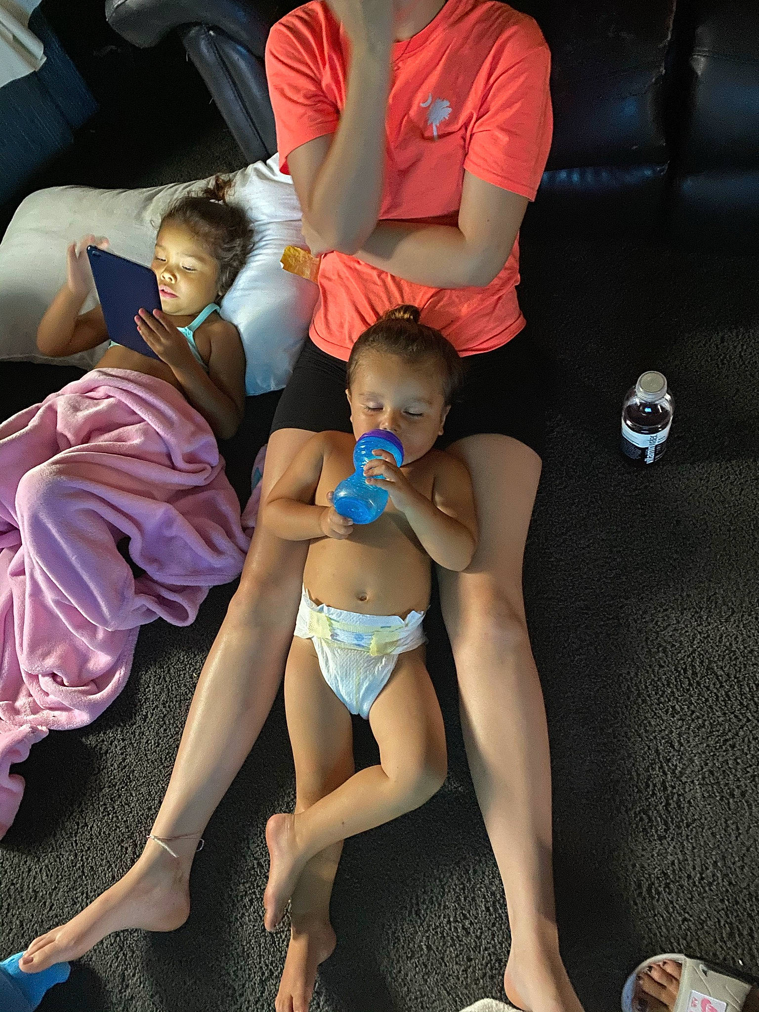 Joseph is registered to the contest to win money with this photo: barefoot, child, fun, human_body, human_leg, leg, muscle, person, sitting, thigh, undergarment, vacation