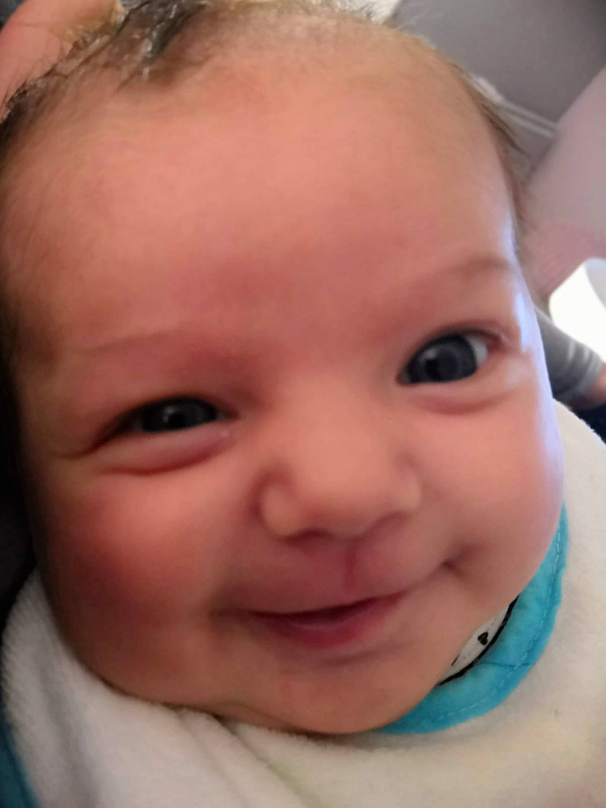 Mylena a rejoint le concours — aidez-le/la à gagner de superbes lots ! baby, beauty, cheek, child, chin, close_up, ear, eye, eyebrow, face, facial_expression, forehead, head, iris, joy, lip, mouth, nose, person, skin