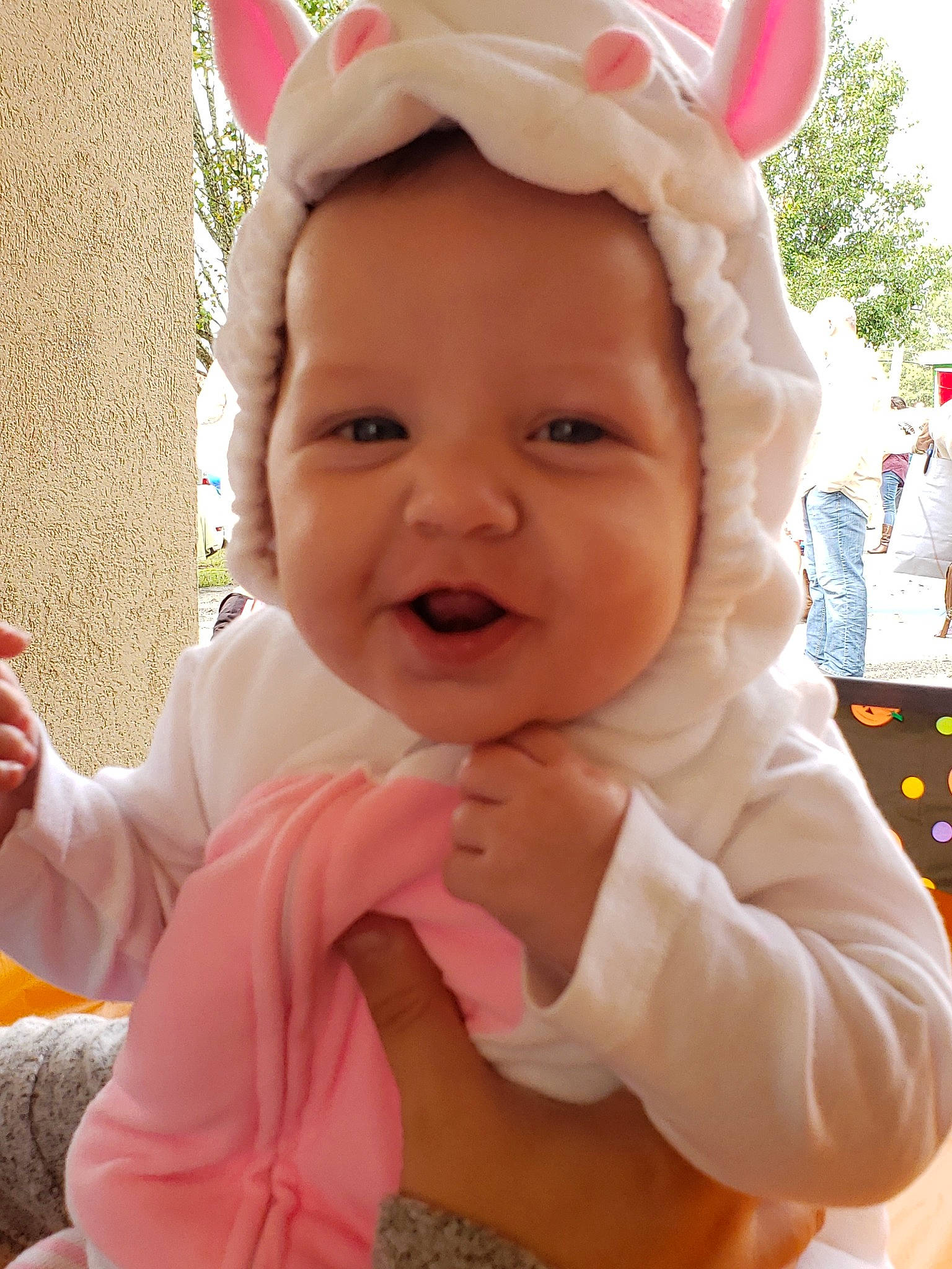 Laikyn is registered to the contest to win money with this photo: baby, beauty, cheek, child, ear, face, facial_expression, fun, happy, head, headgear, organ, person, pink, play, skin, smile, toddler