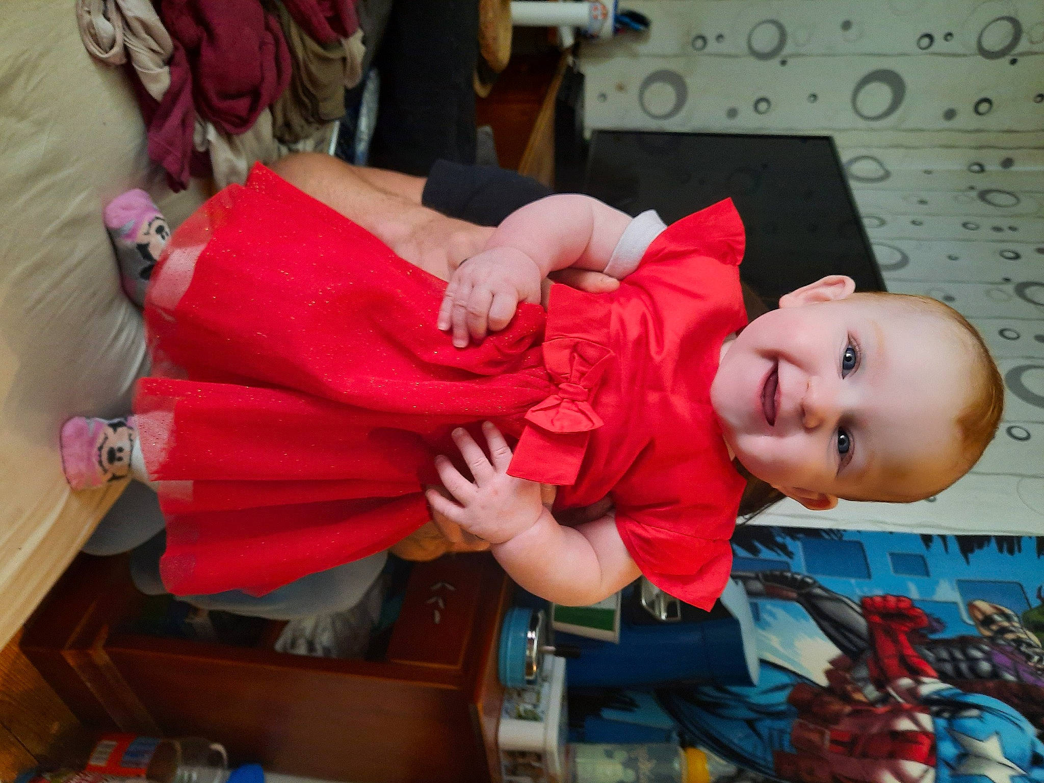 Jyna participe au concours pour gagner de l'argent avec cette photo : arm, baby, baby_products, baby_toddler_clothing, child, costume, event, fun, happy, joy, lap, magenta, orange, person, pink, room, sitting, smile, textile, toddler