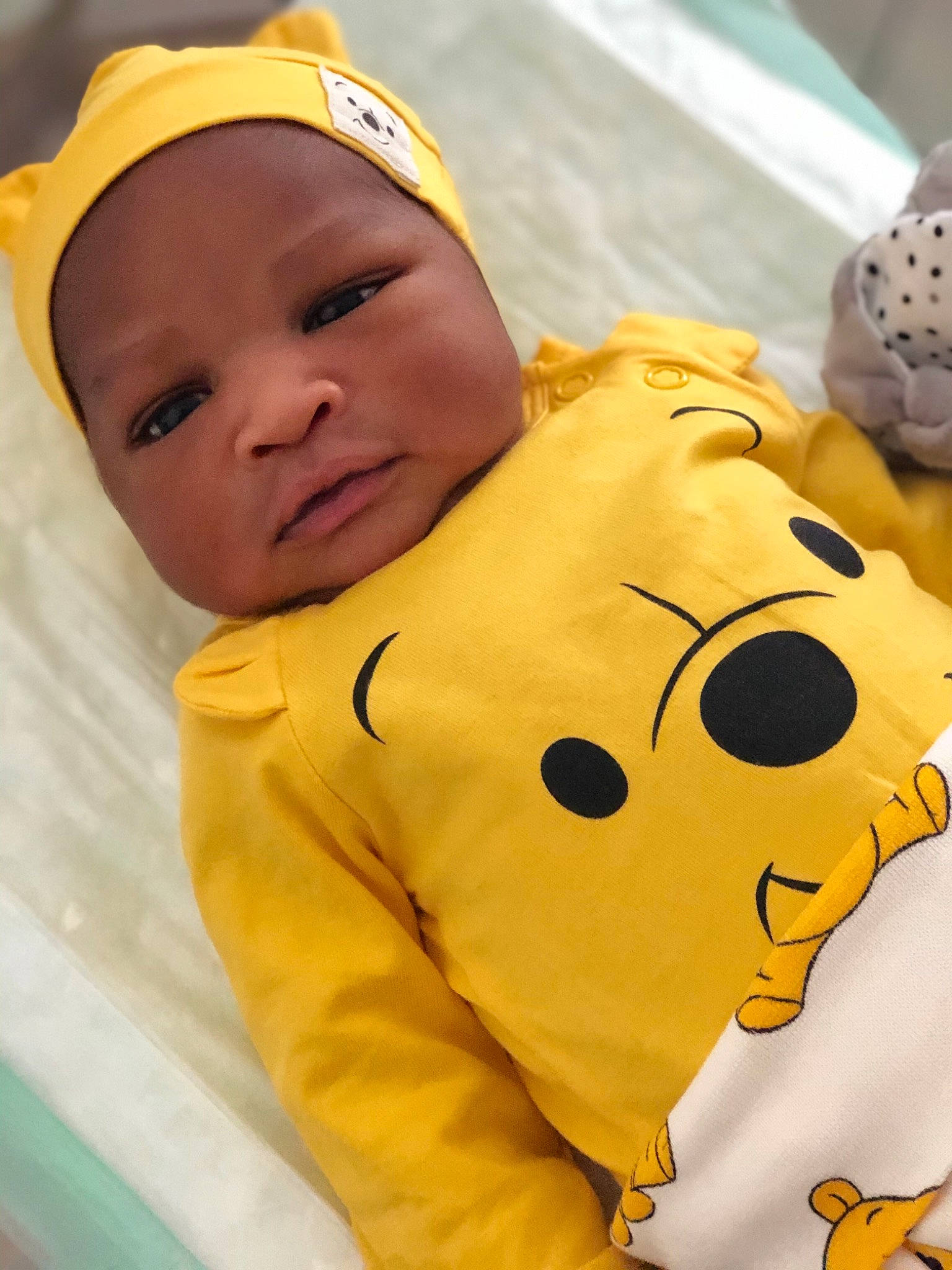 Keyssim participe au concours pour gagner de l'argent avec cette photo : baby, child, person, smile, toddler, yellow