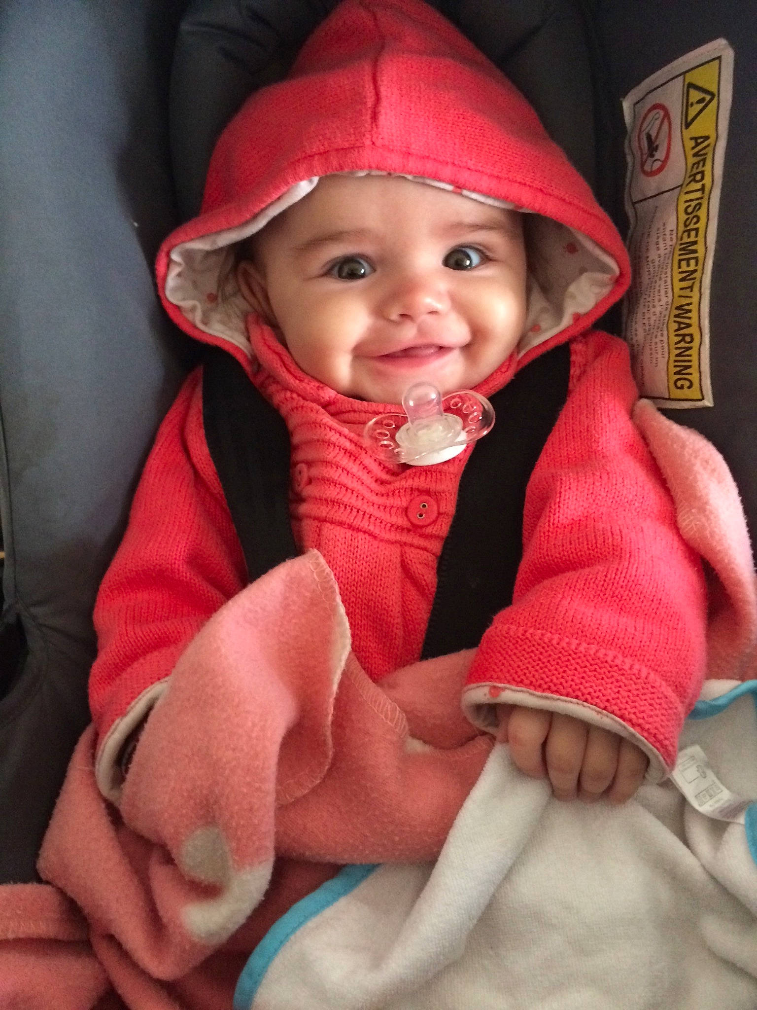 Alysson a rejoint le concours — aidez-le/la à gagner de superbes lots ! baby, cheek, child, hat, headgear, person, skin, smile, toddler