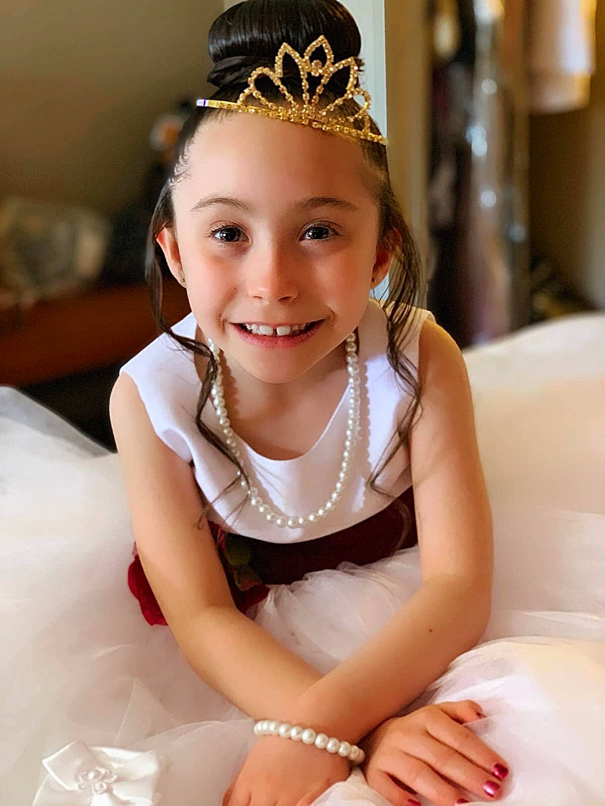 Alaynna is registered to the contest to win money with this photo: child, child_model, costume, crown, fashion_accessory, flower_girl, hair_accessory, happy, headband, headgear, headpiece, jewellery, joy, person, smile, tiara, toddler