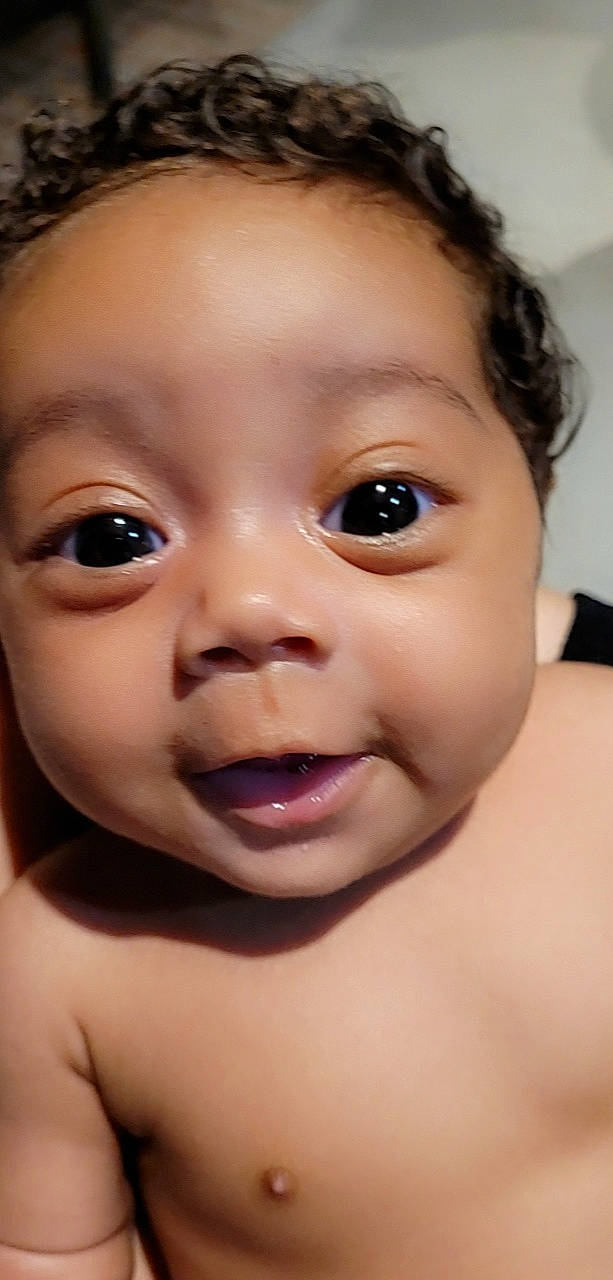 Reign is registered to the contest to win money with this photo: cheek, chin, ear, eye, eyebrow, eyelash, facial_expression, forehead, gesture, happy, human_body, iris, jaw, lip, mouth, neck, nose, organ, person, skin