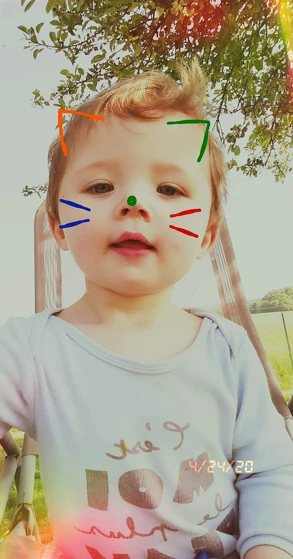 Mael a rejoint le concours — aidez-le/la à gagner de superbes lots ! baby, cheek, child, close_up, ear, eye, eyebrow, eyelash, face, forehead, fun, green, head, lip, mouth, nose, person, play, skin, smile