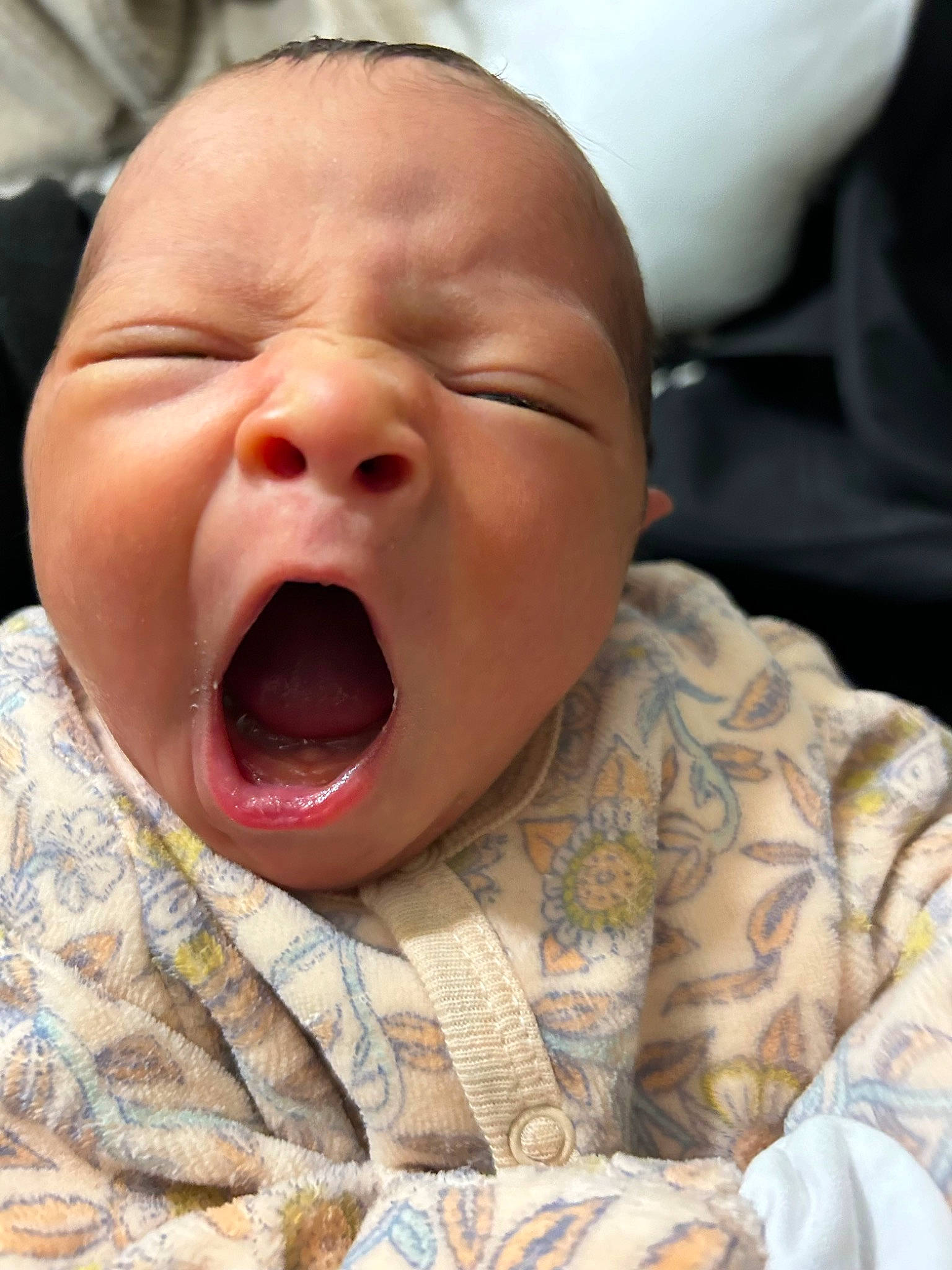 Ayleen participe au concours pour gagner de l'argent avec cette photo : baby, baby_toddler_clothing, cheek, comfort, crying, eye, eyelash, gesture, happy, human_body, jaw, lip, mouth, nose, person, skin, smile, toddler, tongue, wrinkle