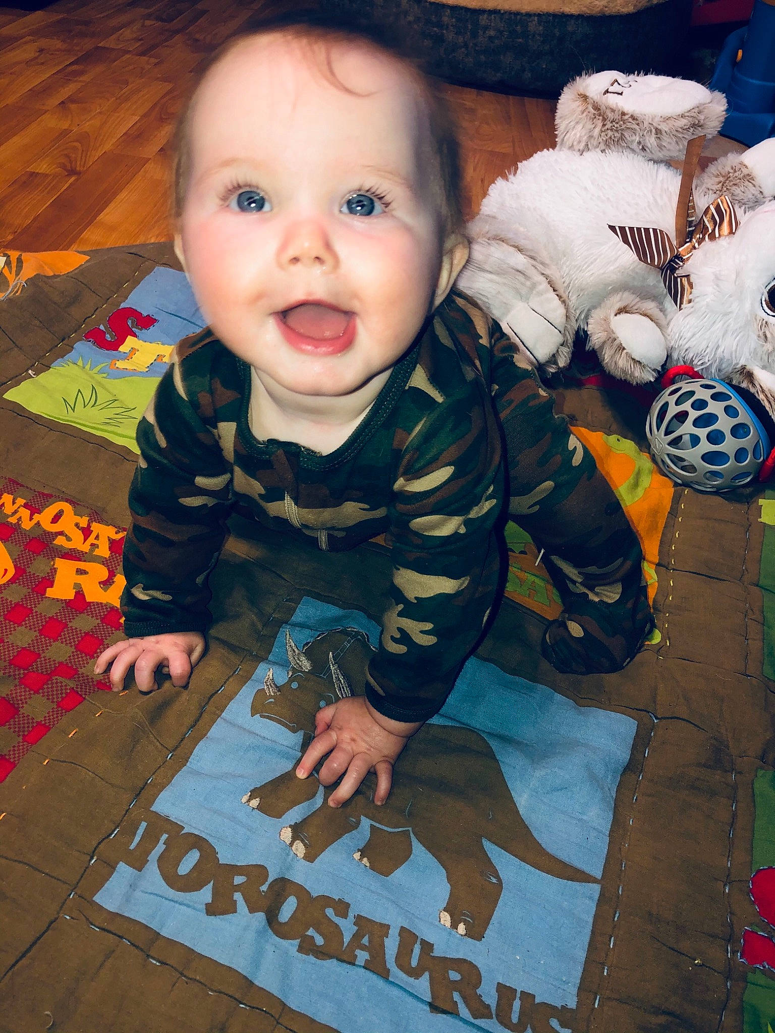 Letty is registered to the contest to win money with this photo: art, baby, baby_toddler_clothing, beauty, cheek, child, cool, flooring, fun, grass, happy, organ, pattern, person, sitting, sleeve, snapshot, t_shirt, textile, toddler