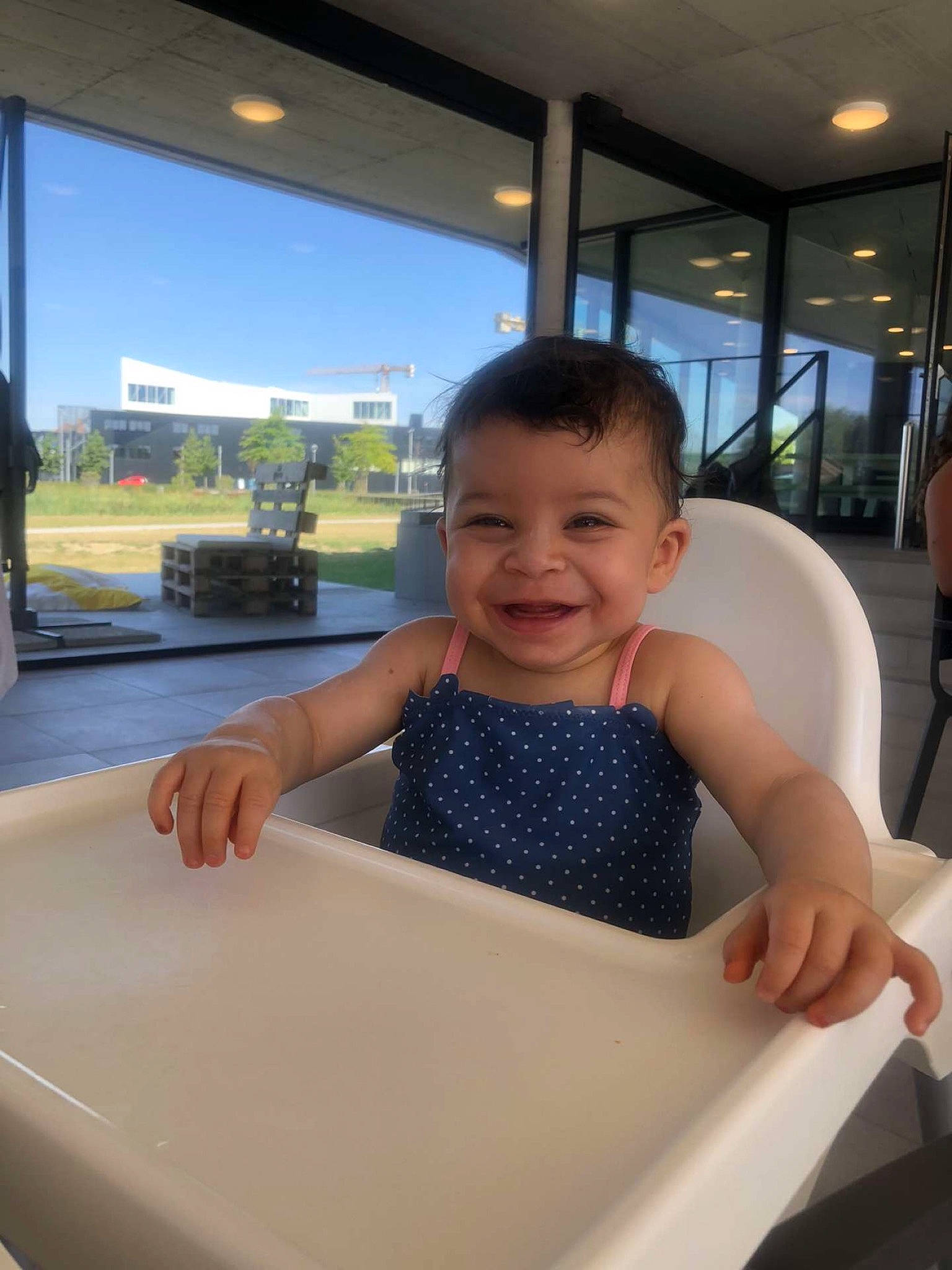 Aliya a rejoint le concours — aidez-le/la à gagner de superbes lots ! baby, child, joy, leisure, person, smile, toddler, vacation