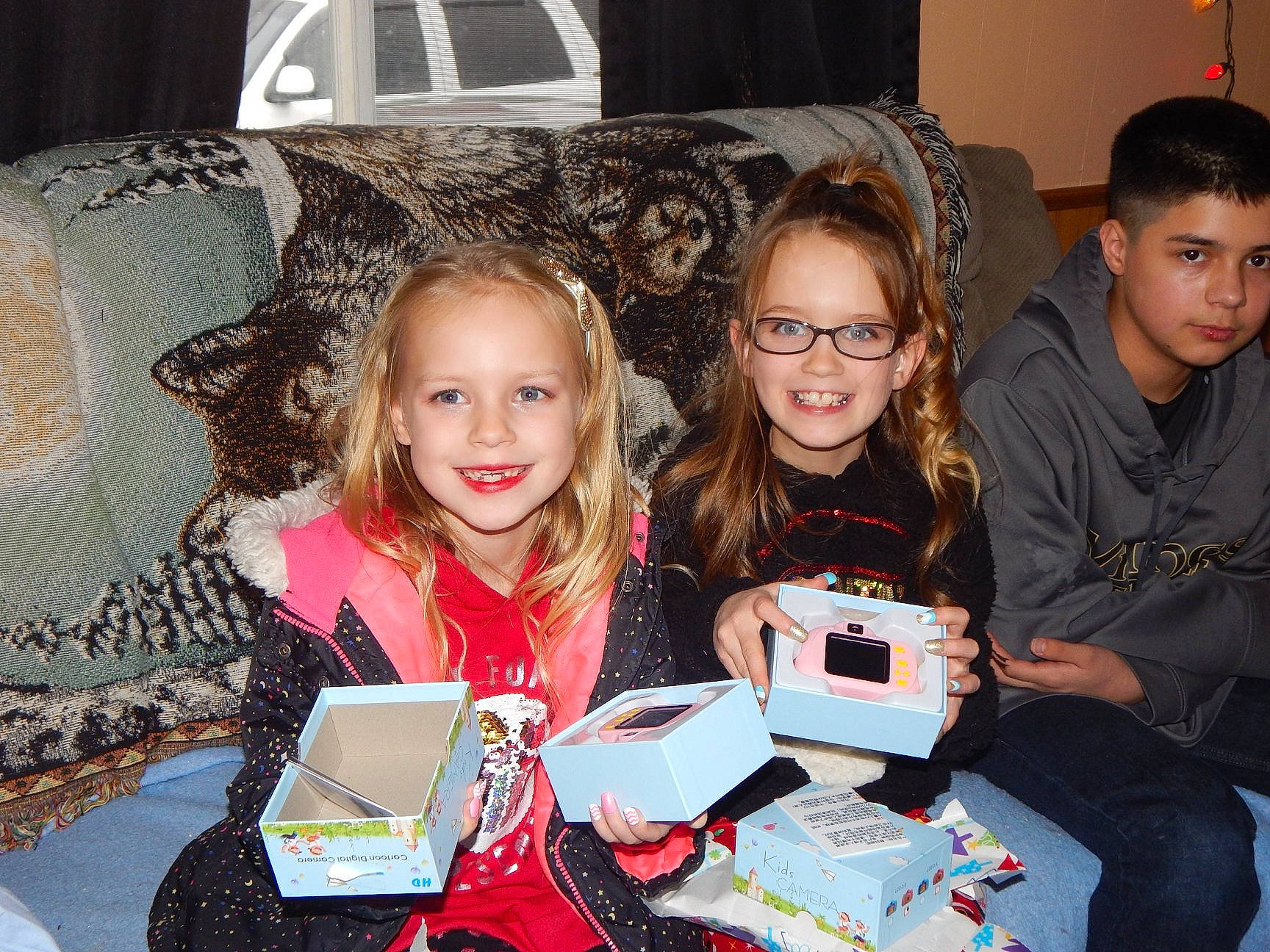 Brooklynn is registered to the contest to win money with this photo: child, electronic_device, electronics, event, family, iris, joy, party, people, person, photography, technology