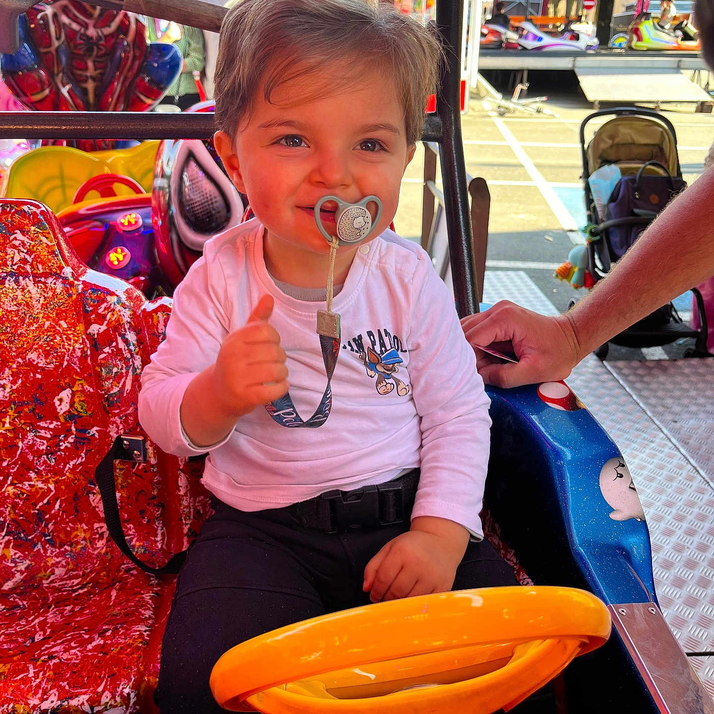 Maylone participe au concours pour gagner de l'argent avec cette photo : accessories, bodypart, child, clothing, cream, cutlery, dessert, face, female, finger, food, girl, hand, head, icecream, person, photography, portrait, spoon, t_shirt